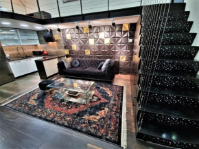 Goldcentral Apartment Art B6